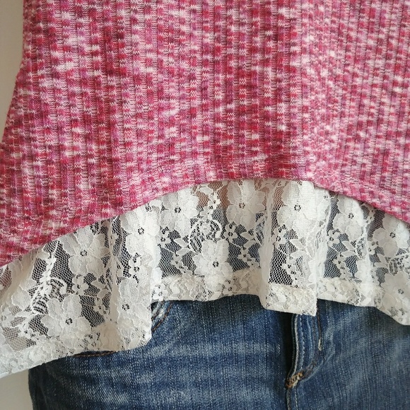 Almost Famous Too Love Lace Hem Cold Shoulder - Picture 2 of 6